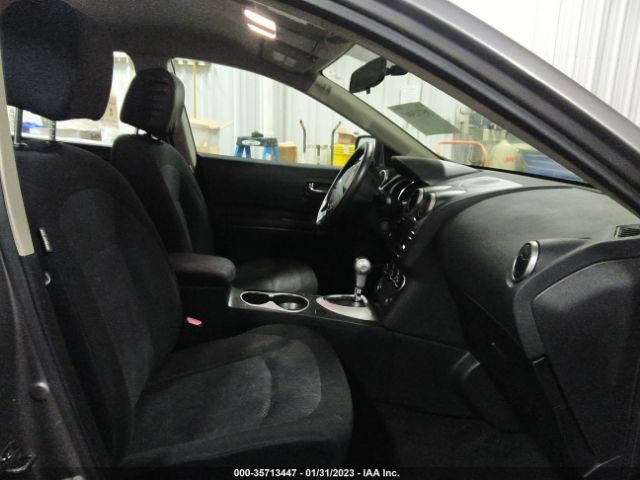 JN8AS5MT0FW157053 Nissan Rogue Select S