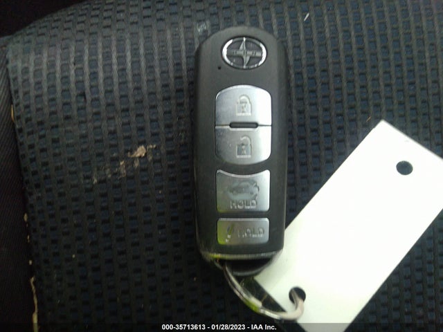 3MYDLBZV9GY127401 Scion IA
