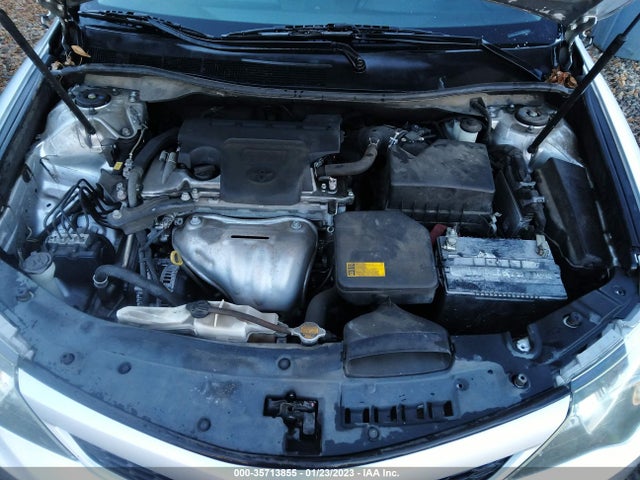 35713855 :رقم المزاد ، 4T1BF1FK3DU221964 vin ، 2013 Toyota Camry Se مزاد بيع