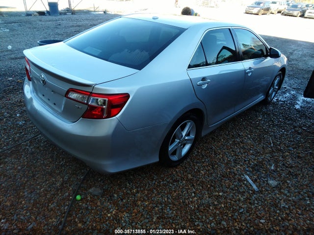 35713855 :رقم المزاد ، 4T1BF1FK3DU221964 vin ، 2013 Toyota Camry Se مزاد بيع