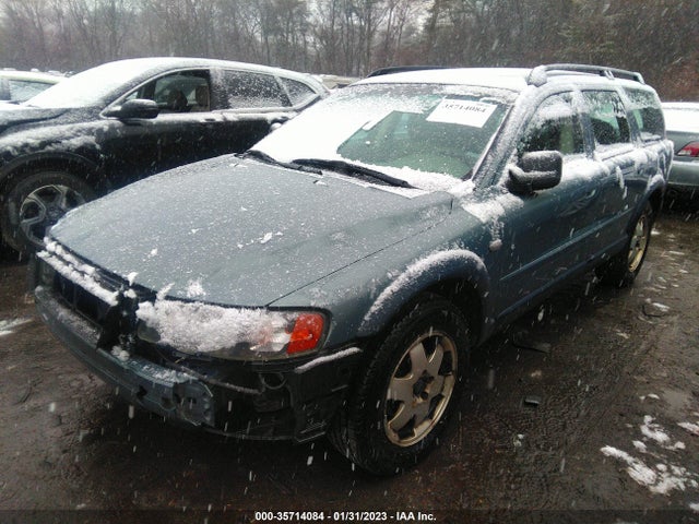 Volvo V70 2001 YV1SZ58DX11043138 Image 2