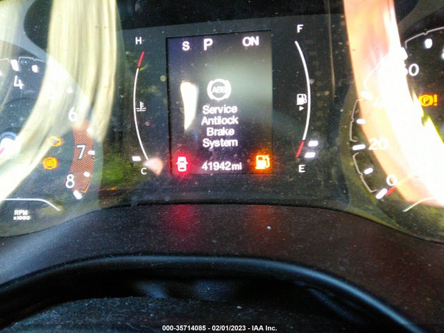 2022 Jeep Compass, VIN: 3C4NJDBB4NT121133