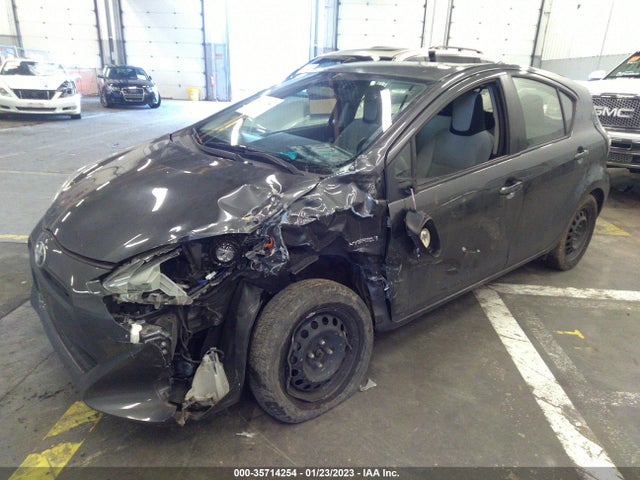 Toyota Prius C One/two/three/four 2016 JTDKDTB36G1126762 Image 2