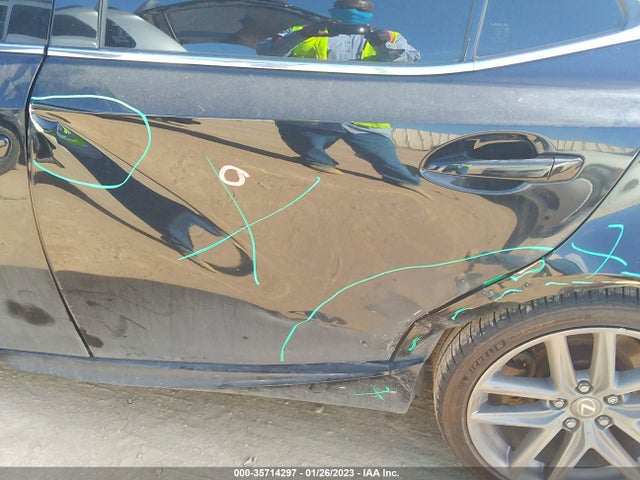 2016 LEXUS IS 200T VIN: JTHBA1D25G5022773
