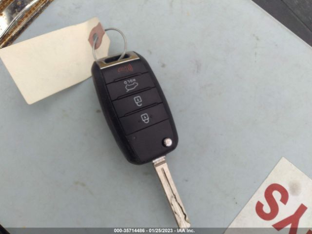 KNDJN2A20H7471778 KIA Soul Base