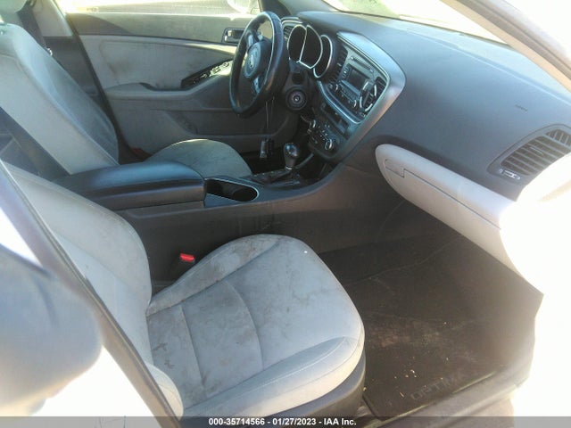 2015 Kia Optima, VIN: 5XXGM4A77FG352313