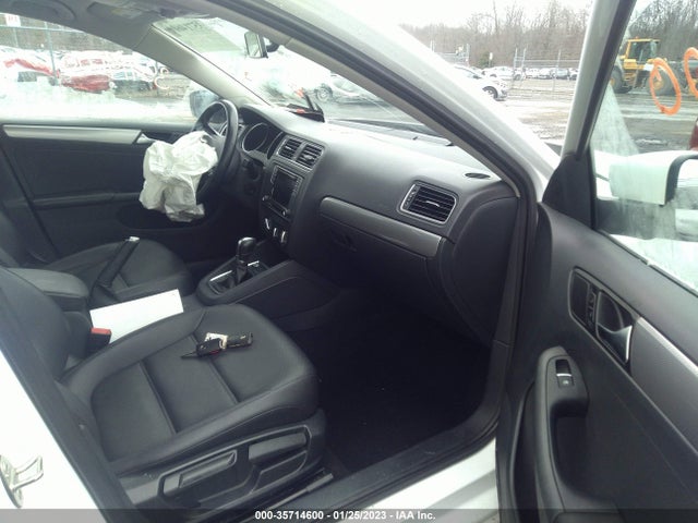 3VWD67AJ3GM319364 Volkswagen Jetta Sedan 1.4t Se W/connectivity