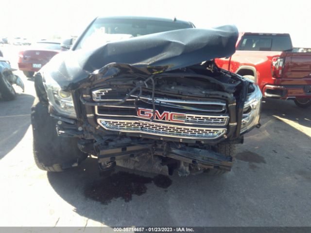 1GKS1GKC4JR157246 GMC Yukon Xl Slt