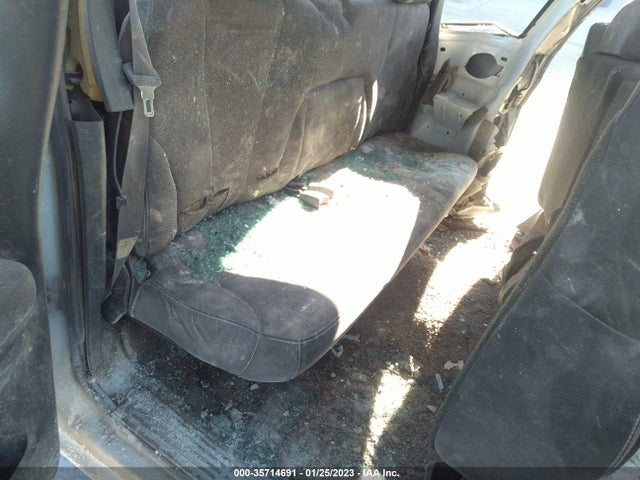 2001 CHEVROLET SILVERADO 1500 VIN: 2GCEC19V311318055