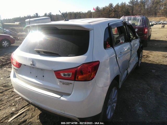 4A4AR4AUXEE025607 Mitsubishi Outlander Sport Se
