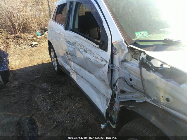 4A4AR4AUXEE025607 Mitsubishi Outlander Sport Se