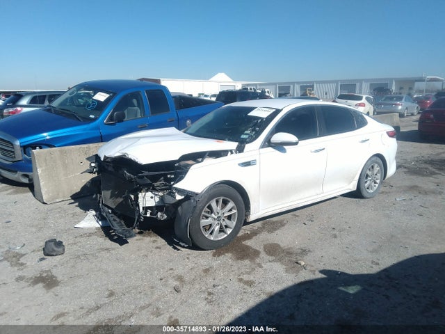 KIA Optima Lx 2018 KNAGT4L31J5206125 Image 2