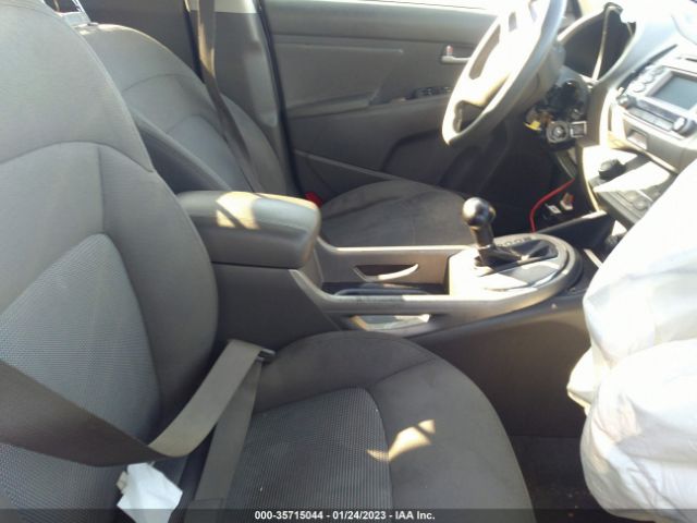KNDPB3ACXE7561551 KIA Sportage Lx