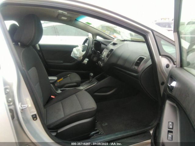KNAFX4A61G5478261 KIA FORTE LX