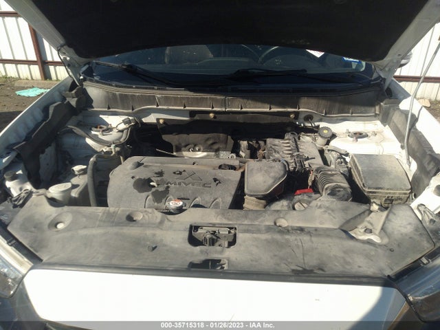 JA4AR4AW8HZ027968 Mitsubishi Outlander Sport 2.4