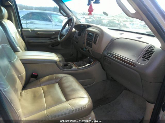 5LMEU27R12LJ11581 Lincoln Navigator