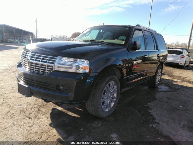 Lincoln Navigator 2010 5LMJJ2J5XAEJ08274 Image 2