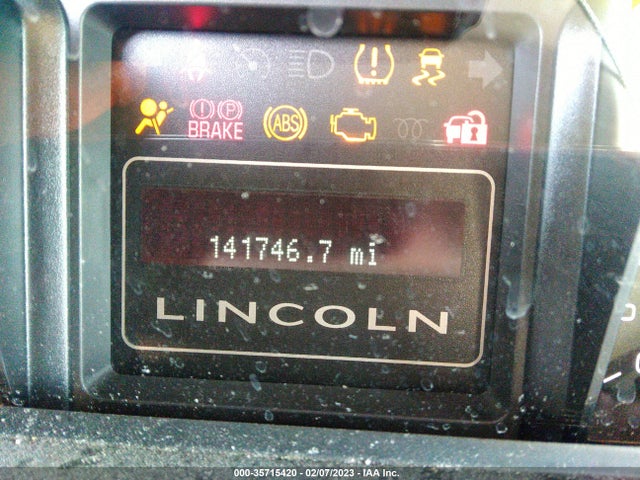 Lincoln Navigator 2010 5LMJJ2J5XAEJ08274 Image 8