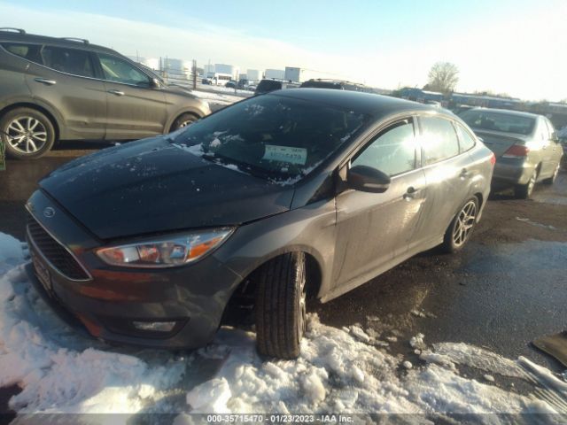 Ford FOCUS SE 2015 1FADP3F20FL357523 Image 2