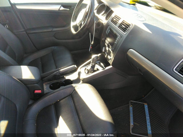 3VWDB7AJ6HM284865 Volkswagen Jetta 1.4t Se