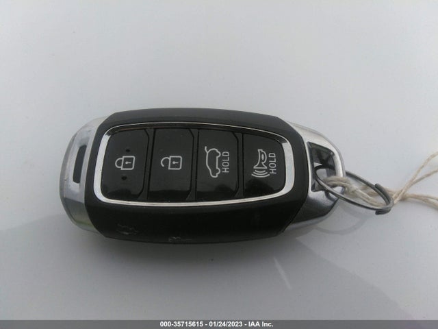 2022 Hyundai Veloster, VIN: KMHT36AH7NU013111