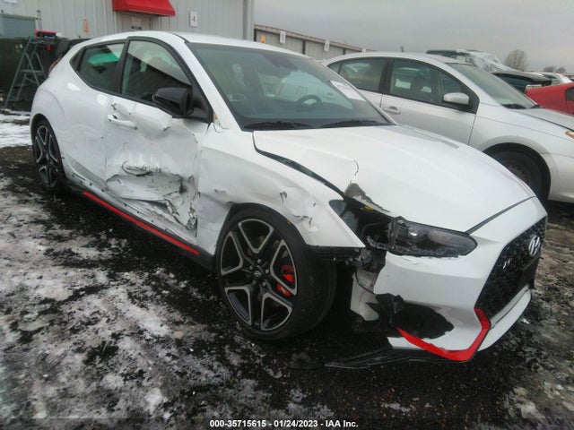 2022 Hyundai Veloster, VIN: KMHT36AH7NU013111