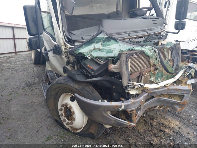 International B 6.7 2020 3HAEUMML7LL808449 Image 11