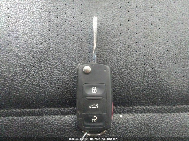 2018 Volkswagen Jetta, VIN: 3VWDB7AJ2JM218139