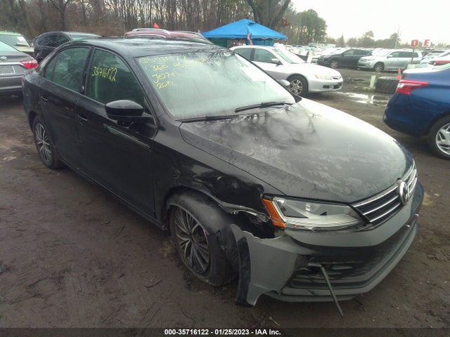 2018 Volkswagen Jetta, VIN: 3VWDB7AJ2JM218139