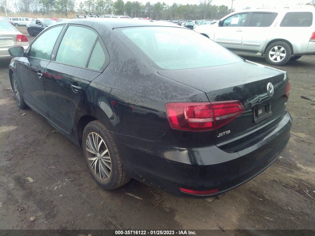 2018 Volkswagen Jetta, VIN: 3VWDB7AJ2JM218139