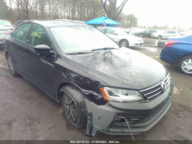 2018 Volkswagen Jetta, VIN: 3VWDB7AJ2JM218139