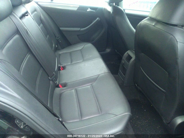 2018 Volkswagen Jetta, VIN: 3VWDB7AJ2JM218139