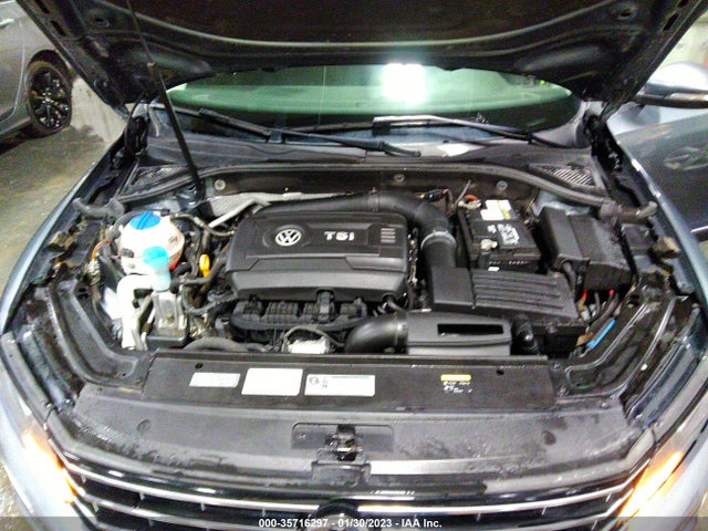 2017 Volkswagen Passat, VIN: 1VWAT7A33HC000370