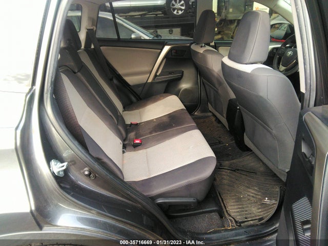 Toyota RAV4 LE 2015 JTMBFREV1FJ021149 Image 8