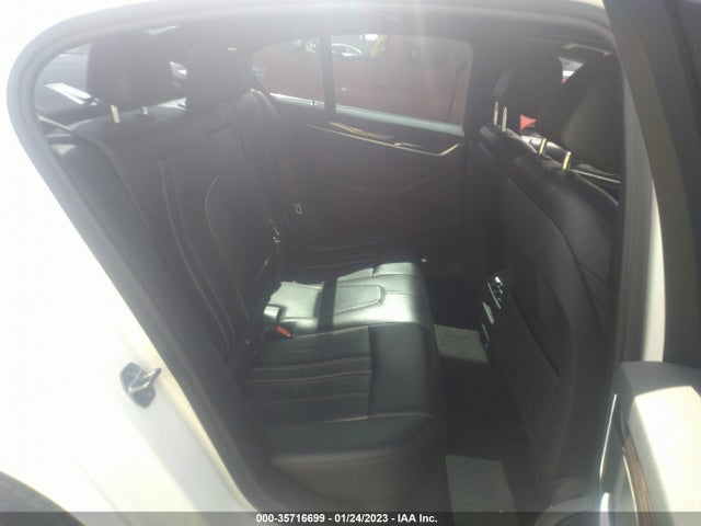 2019 BMW 5 Series, VIN: WBAJA5C51KG900757
