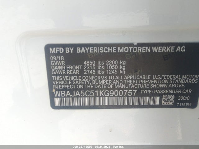 2019 BMW 5 Series, VIN: WBAJA5C51KG900757