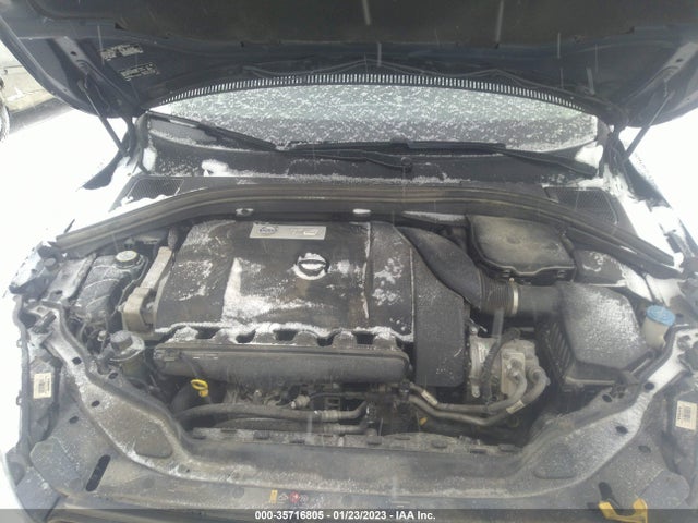 2015 Volvo XC60, VIN: YV4902RD4F2596068