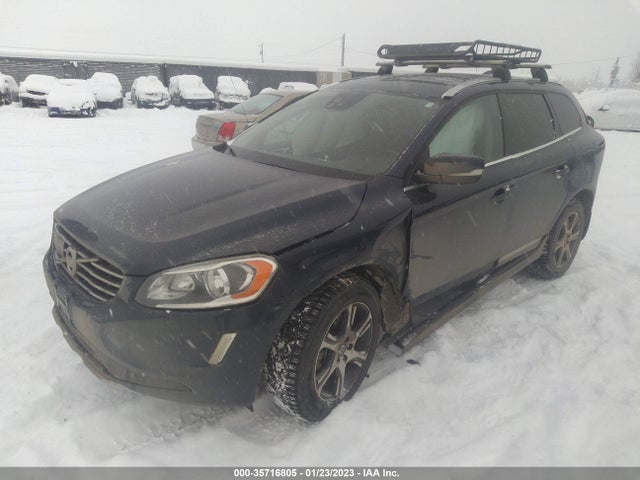 2015 Volvo XC60, VIN: YV4902RD4F2596068