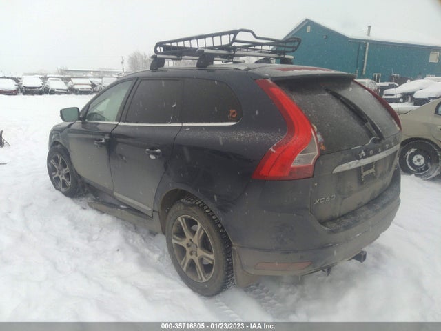 2015 Volvo XC60, VIN: YV4902RD4F2596068