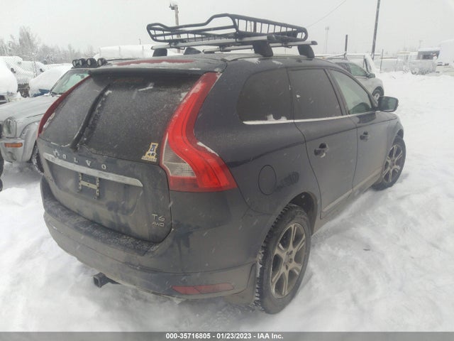 2015 Volvo XC60, VIN: YV4902RD4F2596068