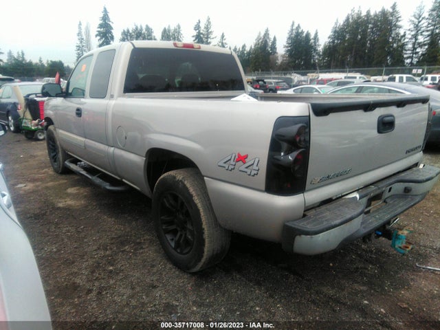 Chevrolet SILVERADO 1500 2004 2GCEK19T141236606 Image 4