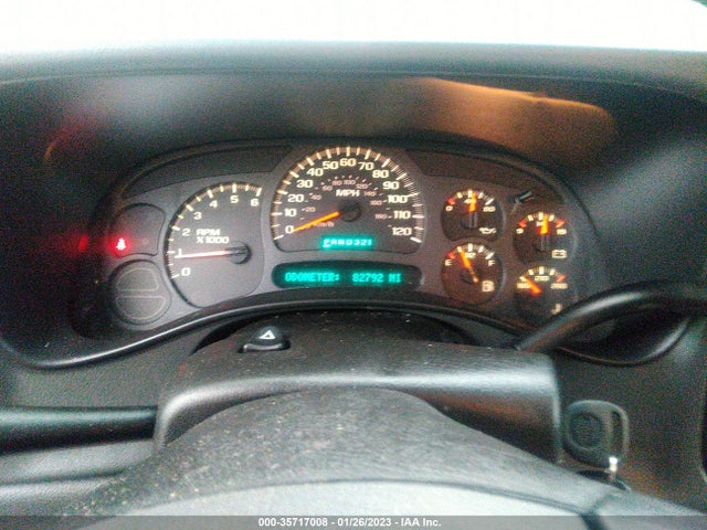 Chevrolet SILVERADO 1500 2004 2GCEK19T141236606 Image 8