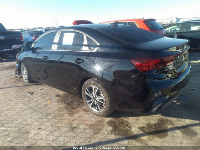 3KPF24AD4NE461357 KIA Forte Lxs