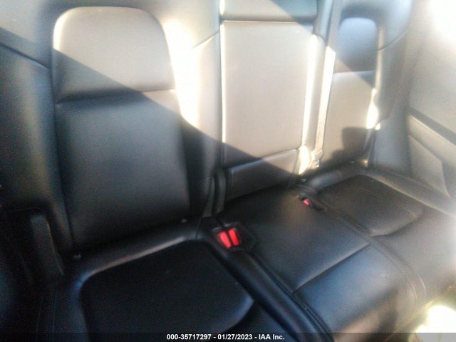 Tesla Model Y 2021 5YJYGAEE3MF196239 Image 8