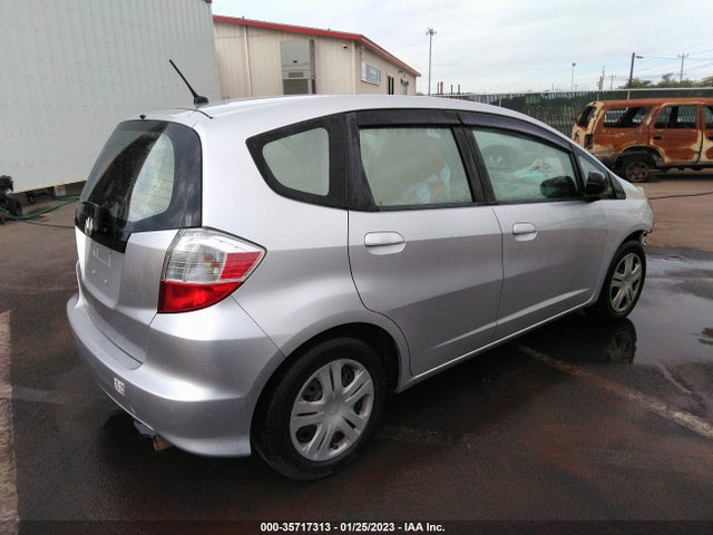 Honda Fit 2011 JHMGE8H33BC023205 Image 6