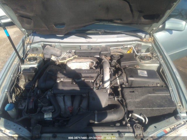 2003 VOLVO V40 A SR W/PREMIUM PACKAGE (FLEET) VIN: YV1VW27593F972676