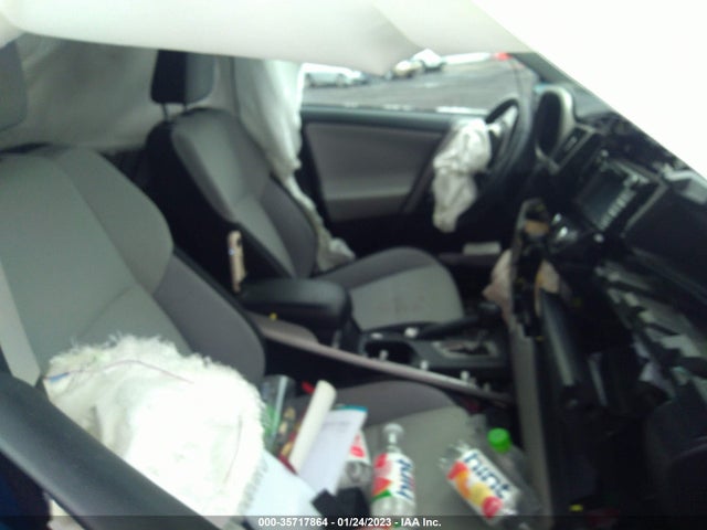 2017 TOYOTA RAV4 XLE VIN: 2T3RFREV8HW693714