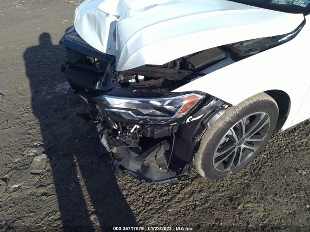 2022 Volkswagen Jetta, VIN: 3VWBM7BU8NM002604