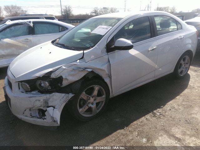Chevrolet Sonic Ltz Auto 2016 1G1JE5SB5G4148609 Image 2