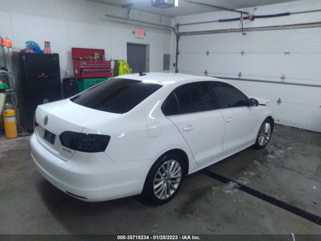 3VWLP7AJ2DM395646 Volkswagen Jetta Sedan Sel W/nav